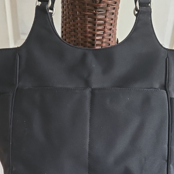 Ellington Elegant Black Tote Style Bag - Picture 4 of 12